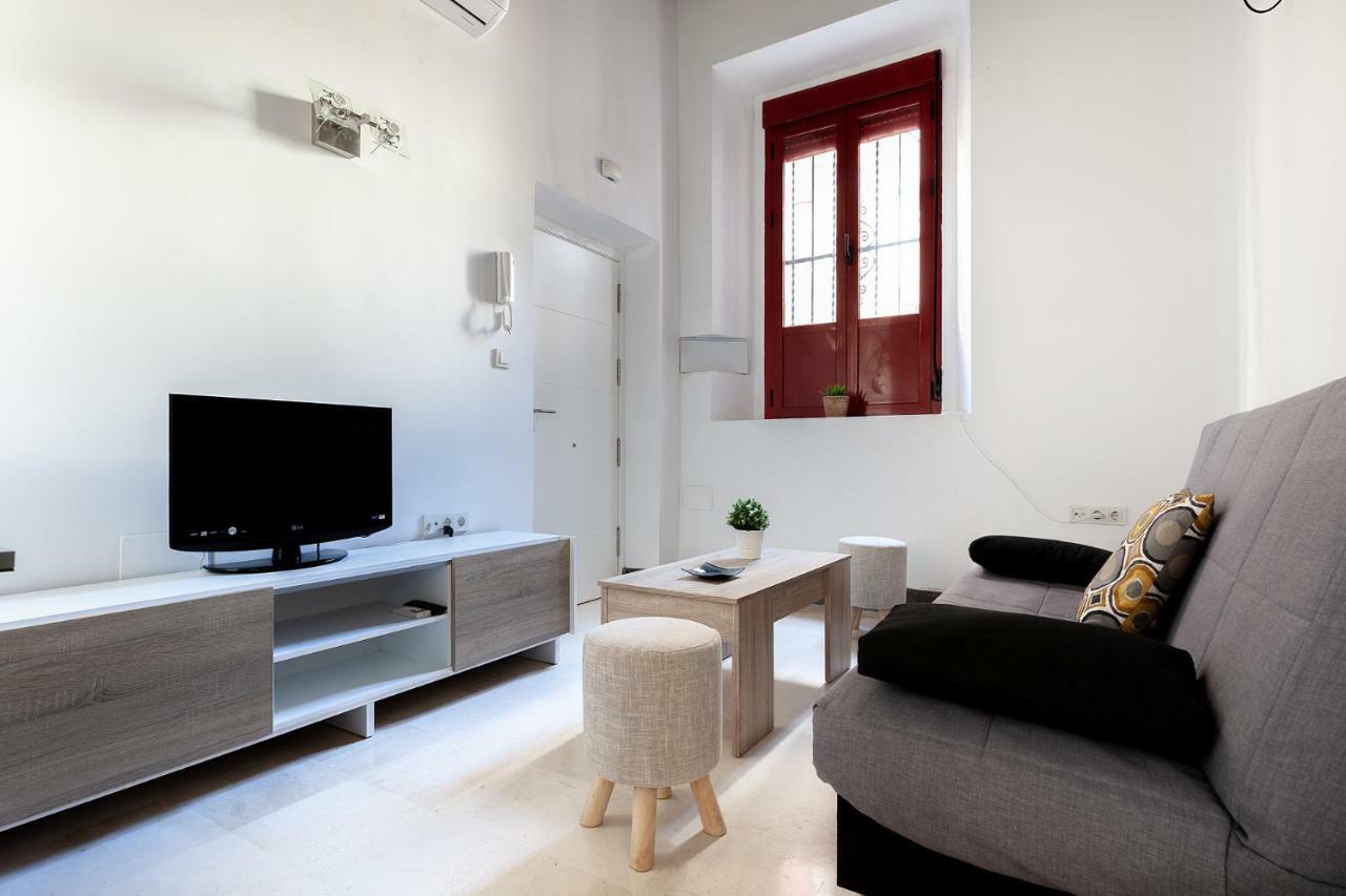 Pasaje Amores Iz. - Tranquilidad Y Vida Cultural En Centro Sevilla 4Px ภายนอก รูปภาพ